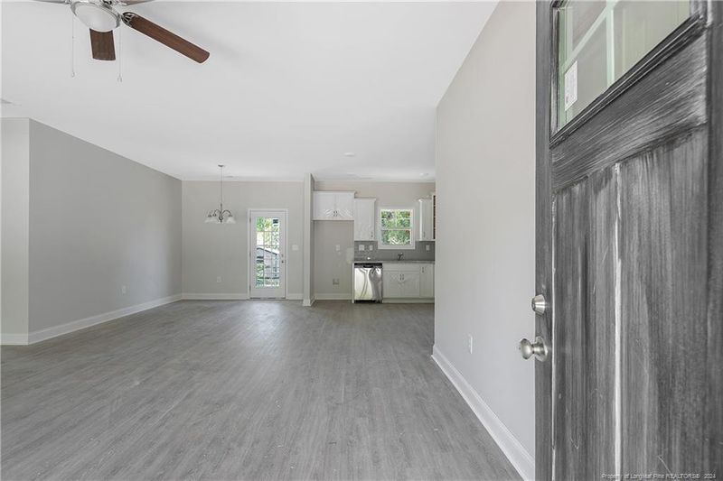 4146 Longview Ave, Hope Mills, NC 28348