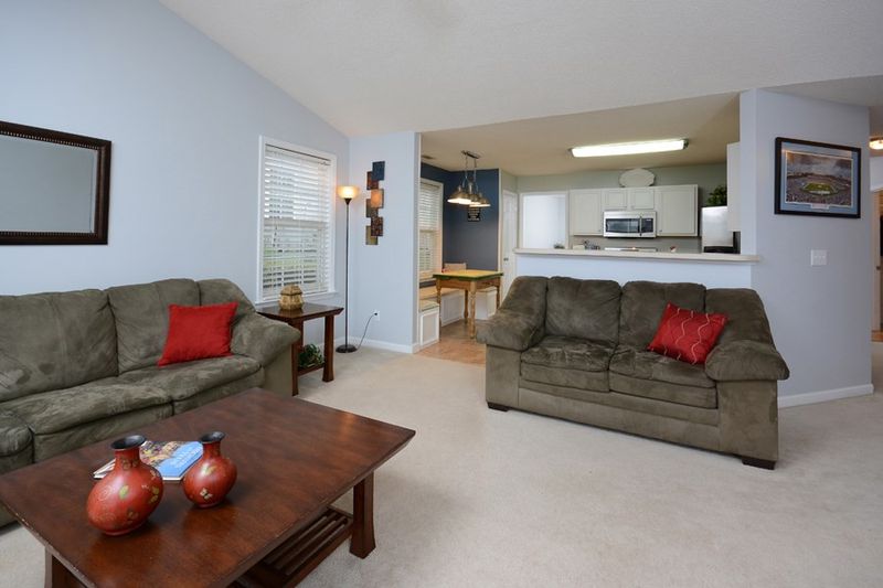 415 Bellmeade Bay Dr, Durham, NC 27703