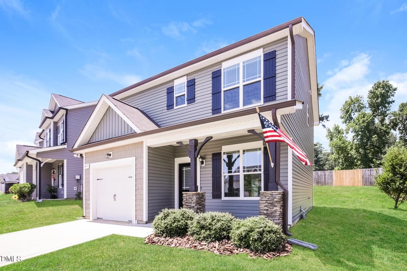 415 Crawford Pw, Clayton, NC 27520
