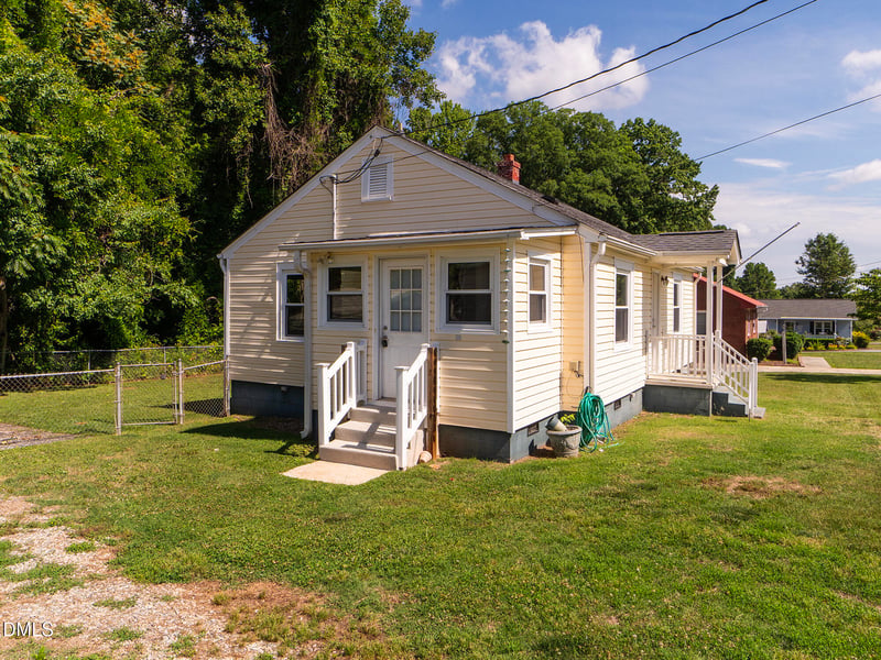 415 First St, Mebane, NC 27302