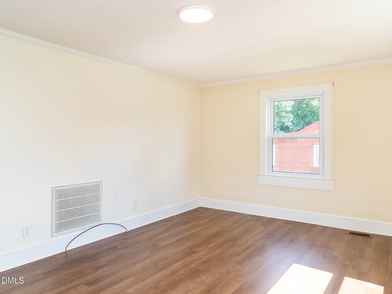 415 First St, Mebane, NC 27302