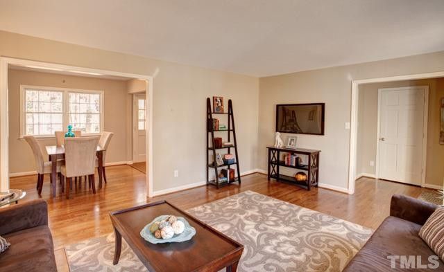 415 Highview Dr, Chapel Hill, NC 27517