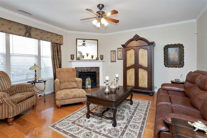 415 Hilltop View St, Cary, NC 27513