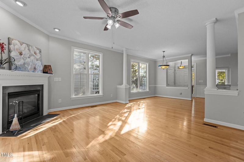 415 Knotts Valley Ln, Cary, NC 27519
