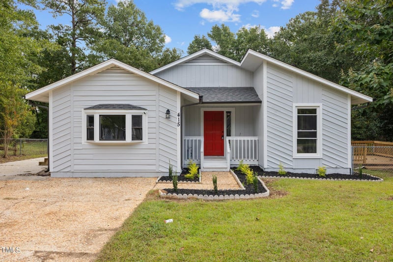 415 Offing Dr, Fayetteville, NC 28314
