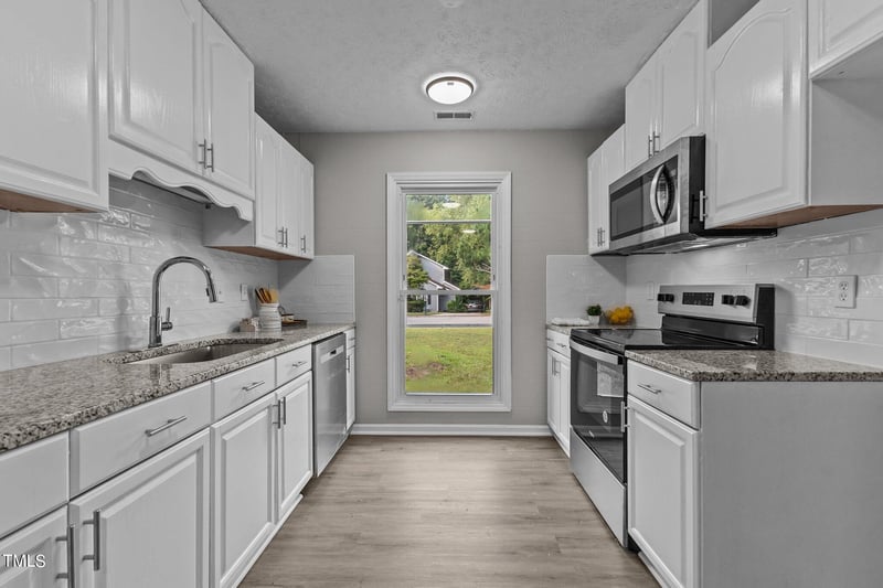 415 Offing Dr, Fayetteville, NC 28314