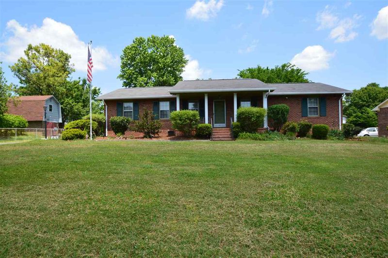 415 Ridgecrest St, Graham, NC 27253