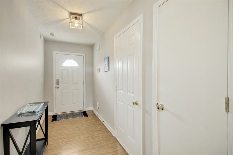 415 Sapphire Dr, Durham, NC 27703