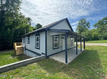 415 Spring Ct, Henderson, NC 27536