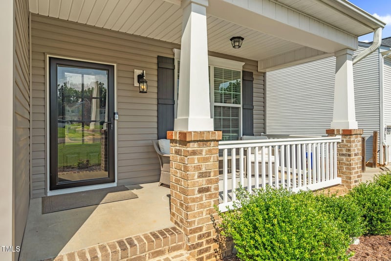 415 Stonewall Dr, Mebane, NC 27302