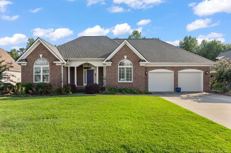 415 Summerchase Dr, Fayetteville, NC 28311