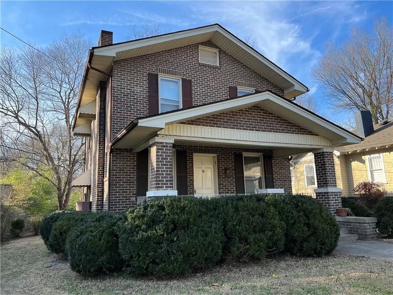 415 Tarpley St, Burlington, NC 27215
