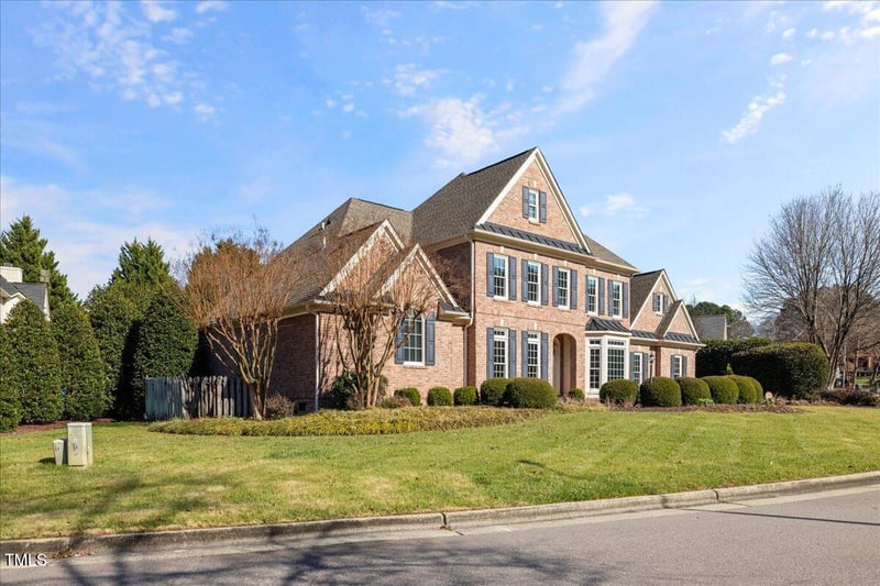 415 Wayfield Ln, Cary, NC 27518
