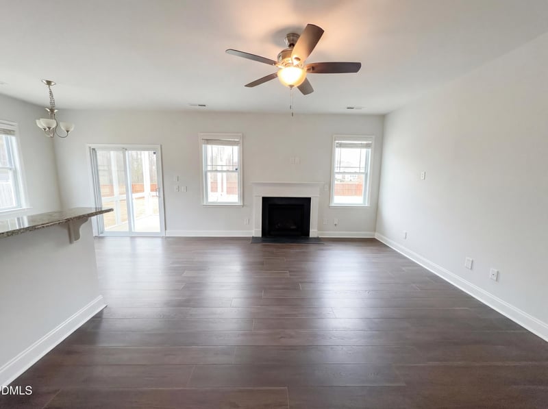 4153 Weavers Pond Dr, Zebulon, NC 27597