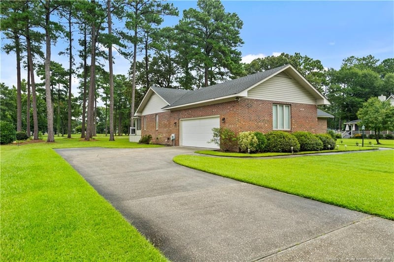 4155 Bent Grass Dr, Fayetteville, NC 28312