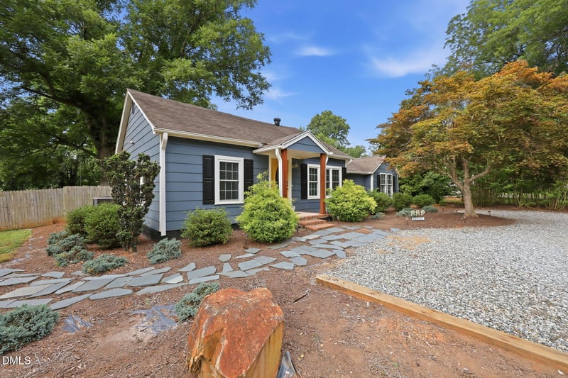 4157 Old Hillsborough Rd, Mebane, NC 27302