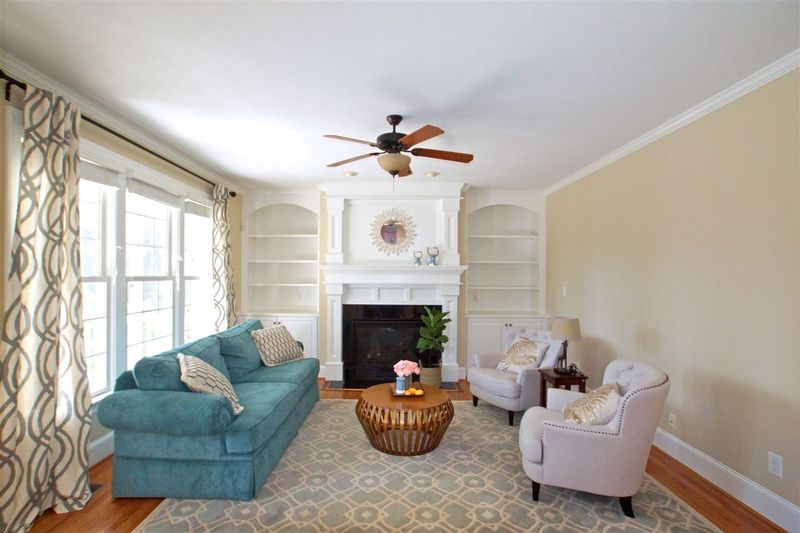 416 Chandler Grant Dr, Cary, NC 27519