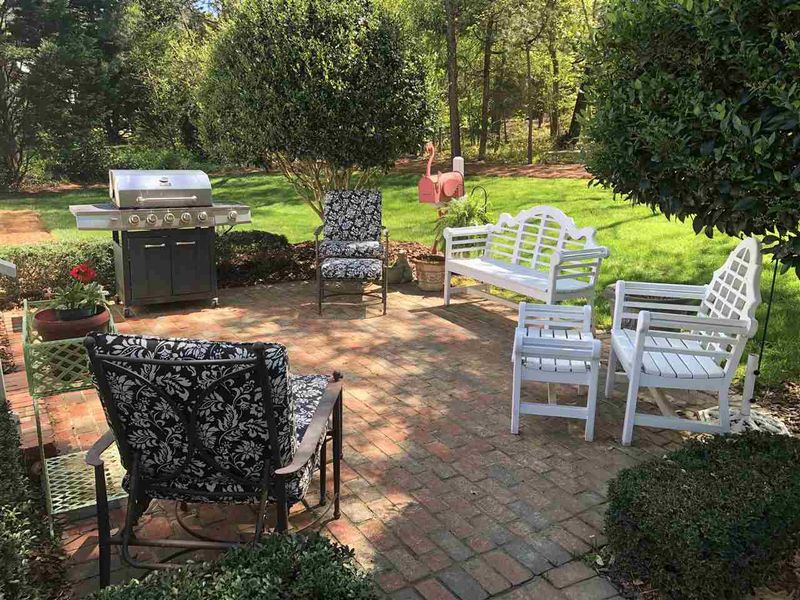 416 Chatterson Dr, Raleigh, NC 27615