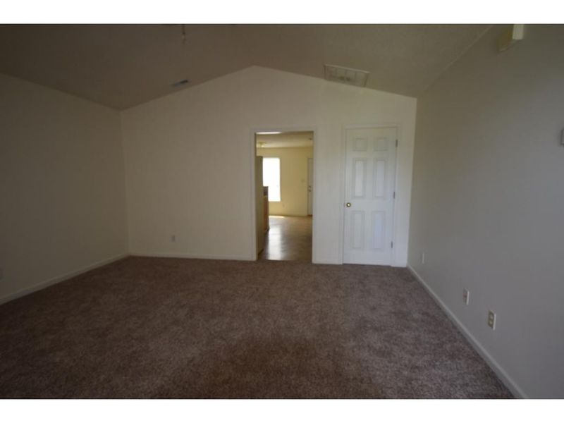 416 Dudley St, Burlington, NC 27217