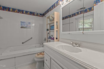 416 Forrest St, Hillsborough, NC 27278