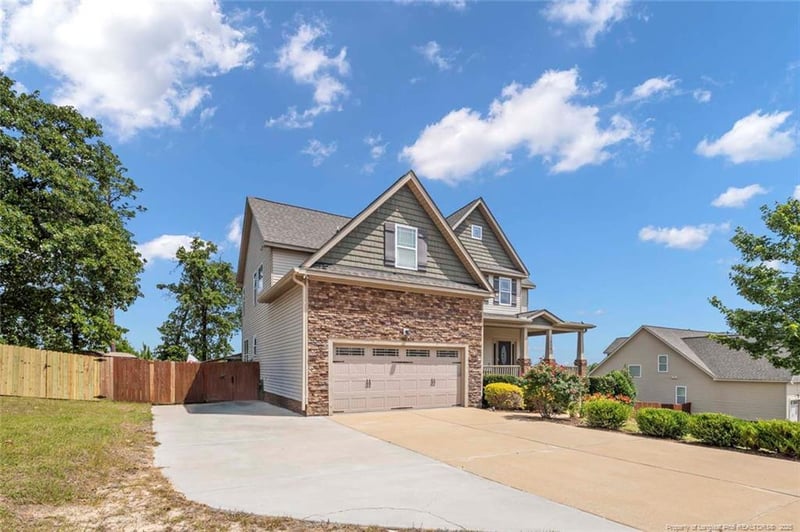 416 Kentucky Derby Ln, Lillington, NC 27546