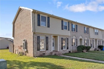 416 Kirkcaldy Ct, Fayetteville, NC 28314