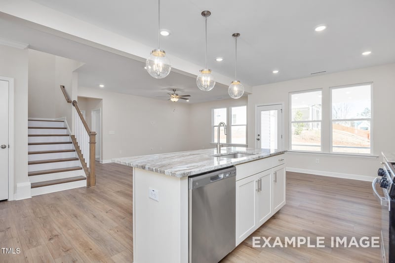 416 Longleaf Glen Ln, Zebulon, NC 27597