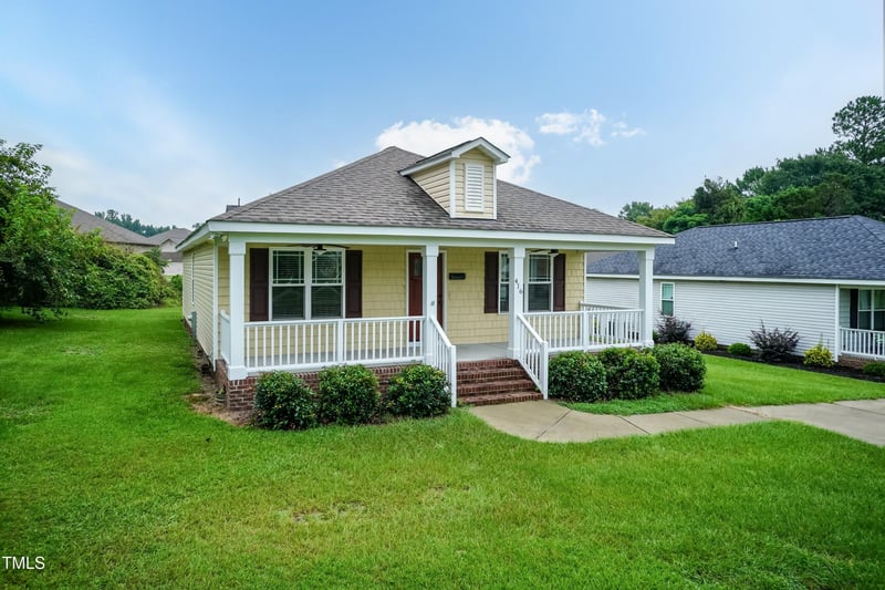 416 Martin St, Benson, NC 27504