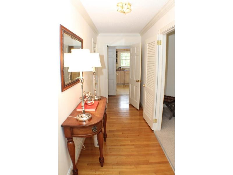 416 Shadowbrook Dr, Burlington, NC 27215