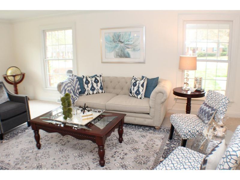 416 Shadowbrook Dr, Burlington, NC 27215