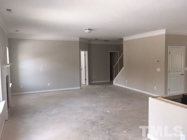 416 Winston Pointe Dr, Clayton, NC 27520