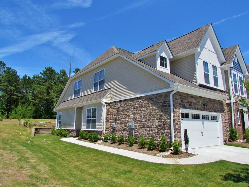 4162 Vallonia Dr, Cary, NC 27519