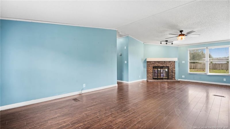 417 Cabrini Ct, Fayetteville, NC 28312