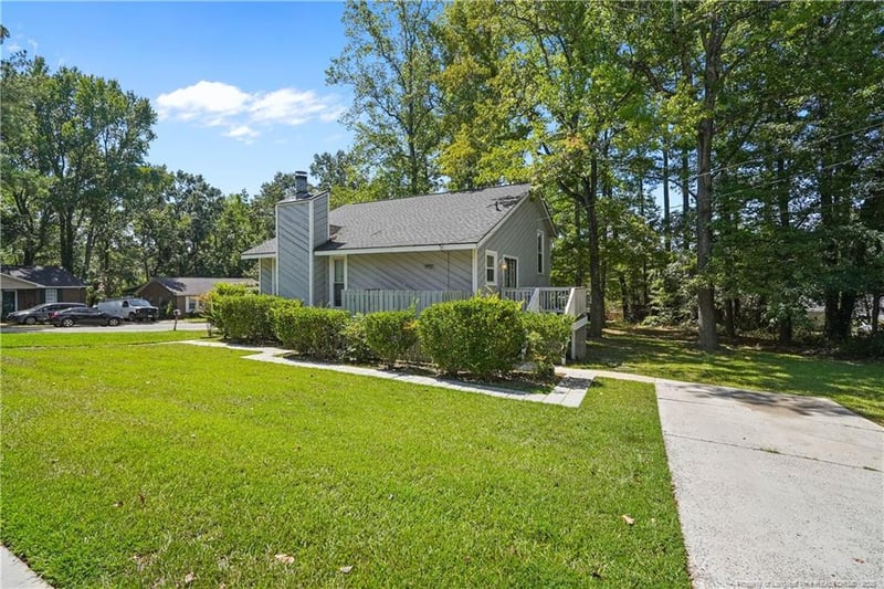 417 Crestview St, Sanford, NC 27330