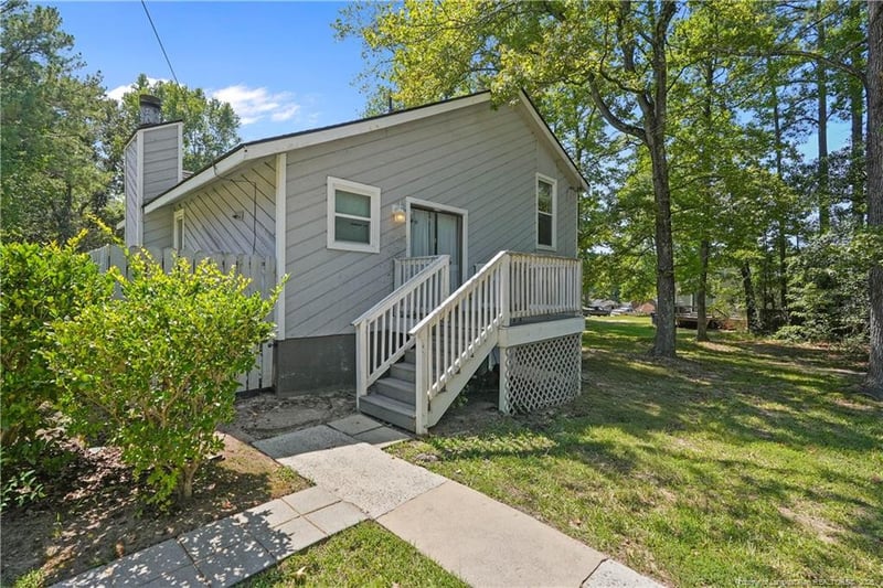 417 Crestview St, Sanford, NC 27330