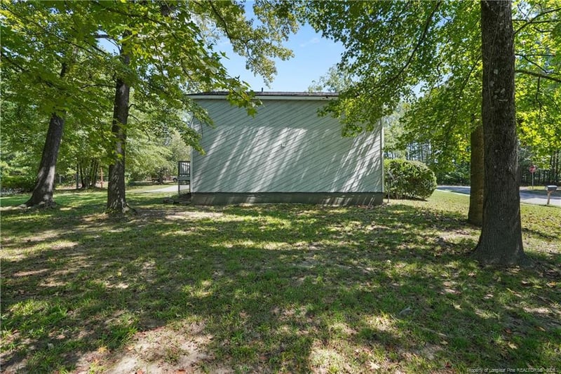 417 Crestview St, Sanford, NC 27330