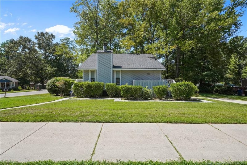 417 Crestview St, Sanford, NC 27330