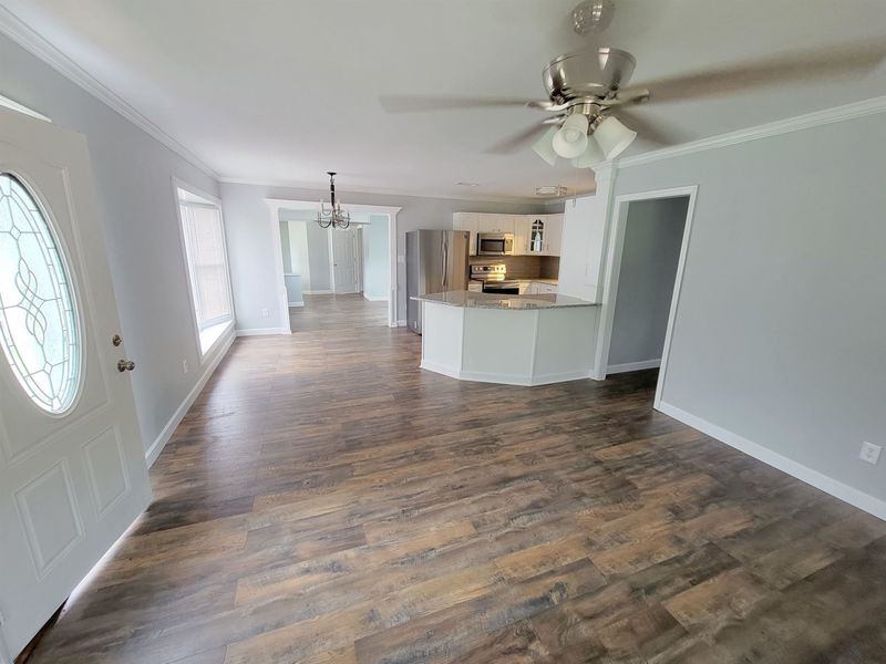 417 Doggett Dr, Graham, NC 27253