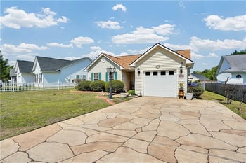 417 Glenallen St, Fayetteville, NC 28314