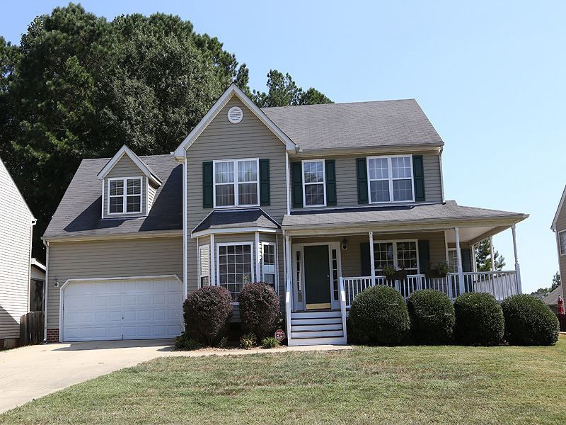 417 Gooseberry Dr, Holly Springs, NC 27540