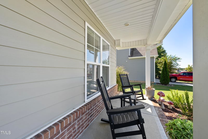 417 Long Lake Dr, Fuquay Varina, NC 27526