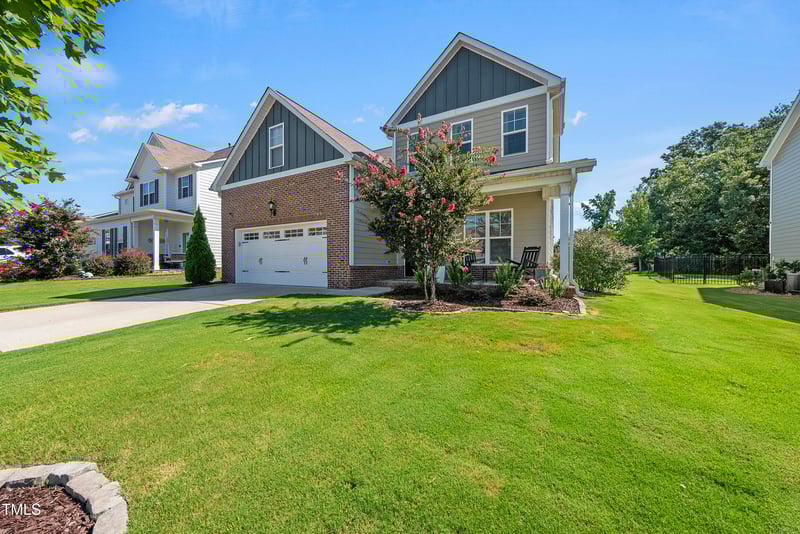 417 Long Lake Dr, Fuquay Varina, NC 27526