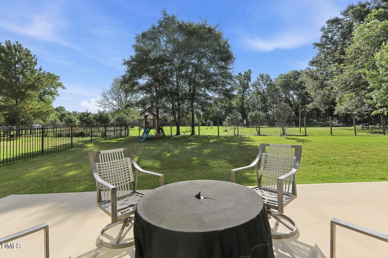 417 Long Lake Dr, Fuquay Varina, NC 27526