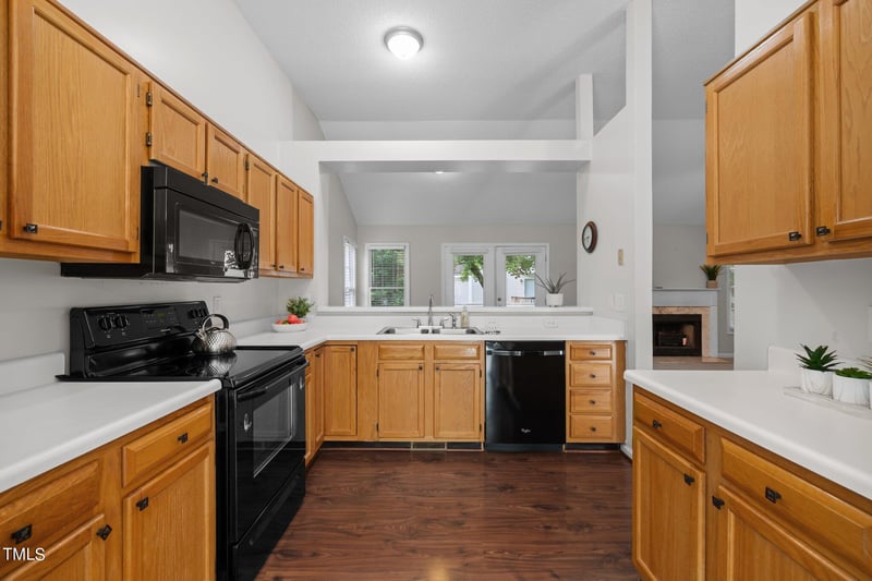 417 Mountain Lake Dr, Raleigh, NC 27610