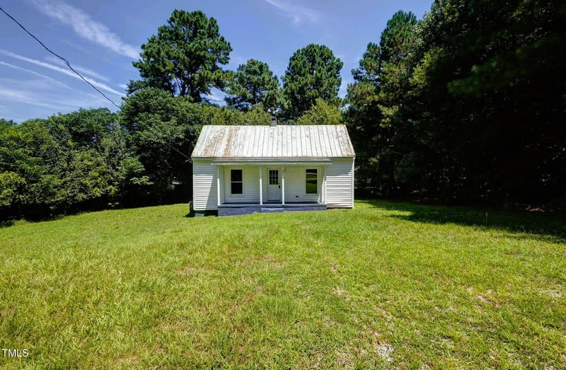 417 Prince Dr, Holly Springs, NC 27540