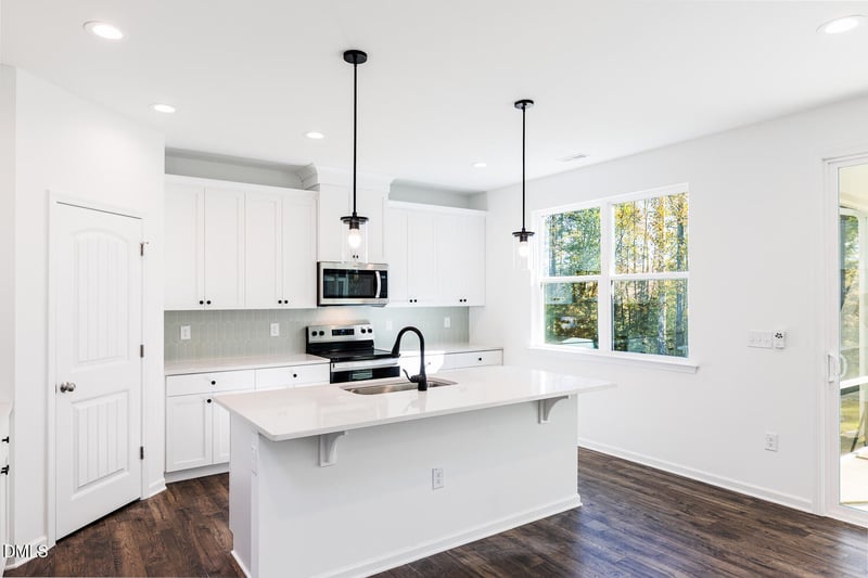 417 Providence Creek Dr, Fuquay Varina, NC 27526