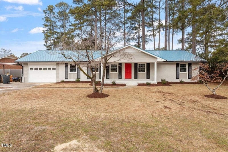 417 Raynor Dr, Fayetteville, NC 28311