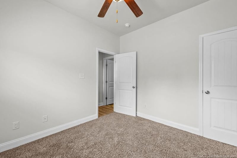 417 Sedgemoor Rd, Fayetteville, NC 28311