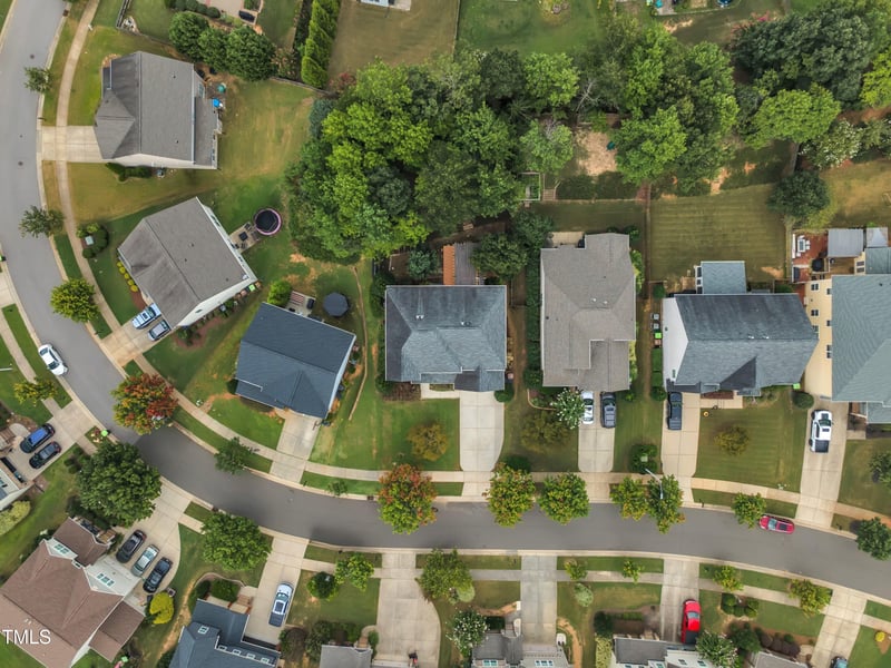 417 Shorehouse Way, Holly Springs, NC 27540