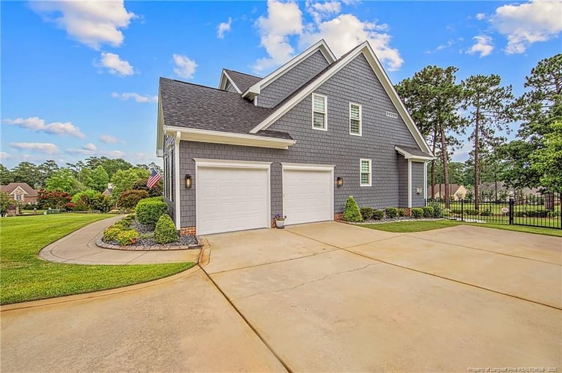 417 Swan Island Ct, Fayetteville, NC 28311